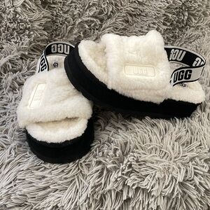 UGG fluffita platform slippers